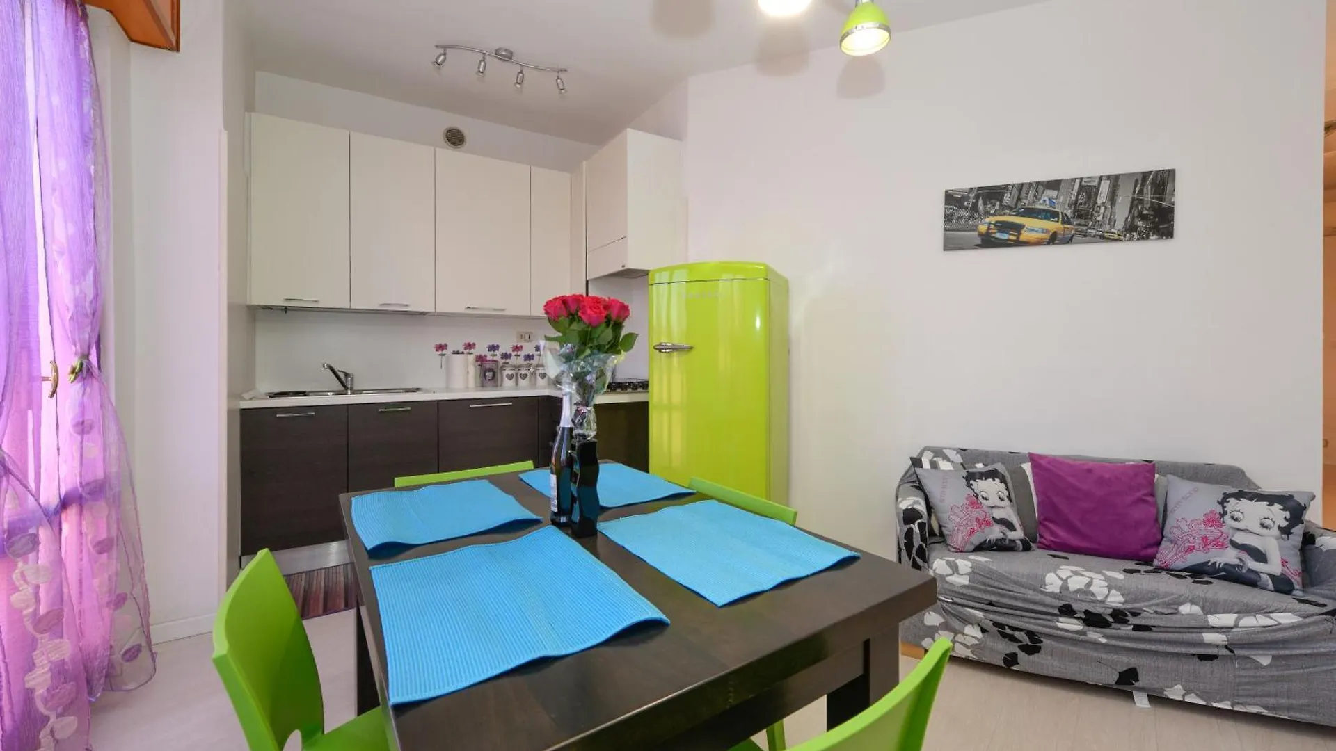 Daire Casa Alessia-300Mt To Lake & Center Of Peschiera Peschiera del Garda
