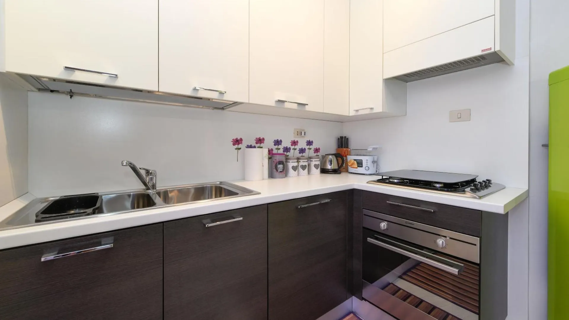 Daire Casa Alessia-300Mt To Lake & Center Of Peschiera Peschiera del Garda İtalya