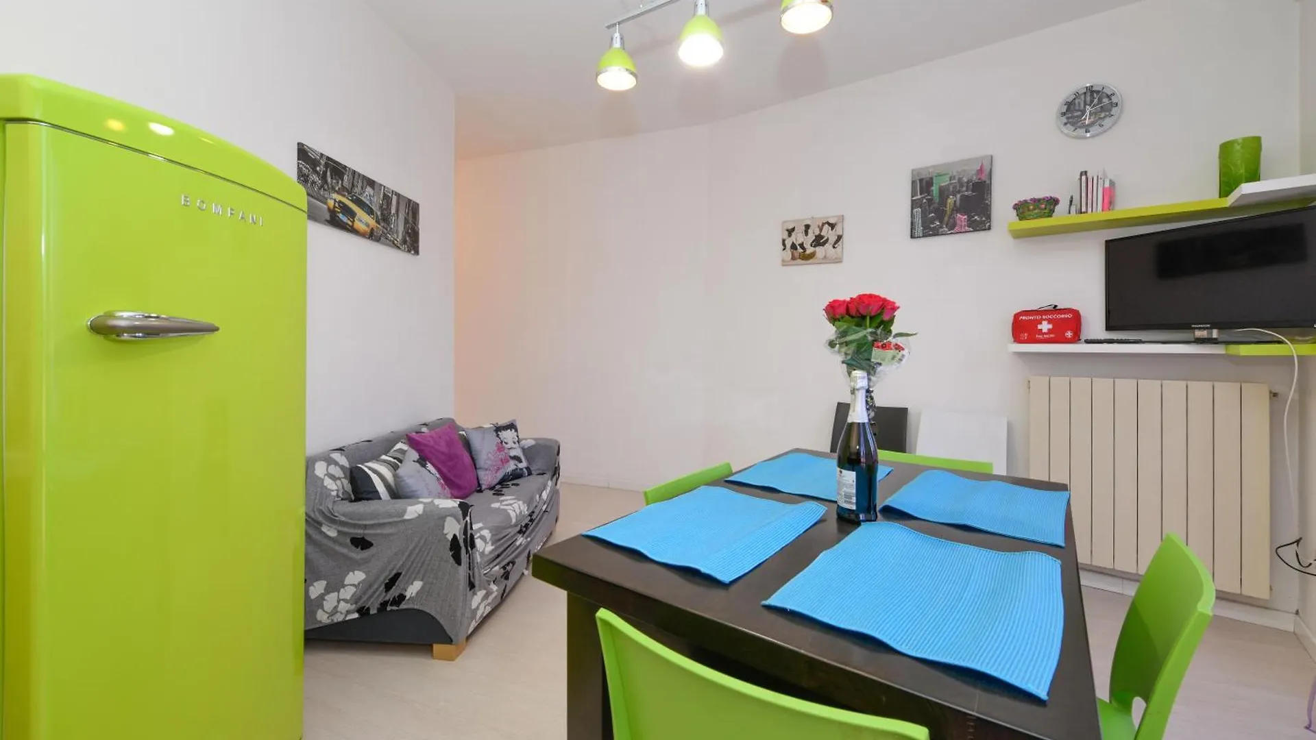 Daire Casa Alessia-300Mt To Lake & Center Of Peschiera Peschiera del Garda
