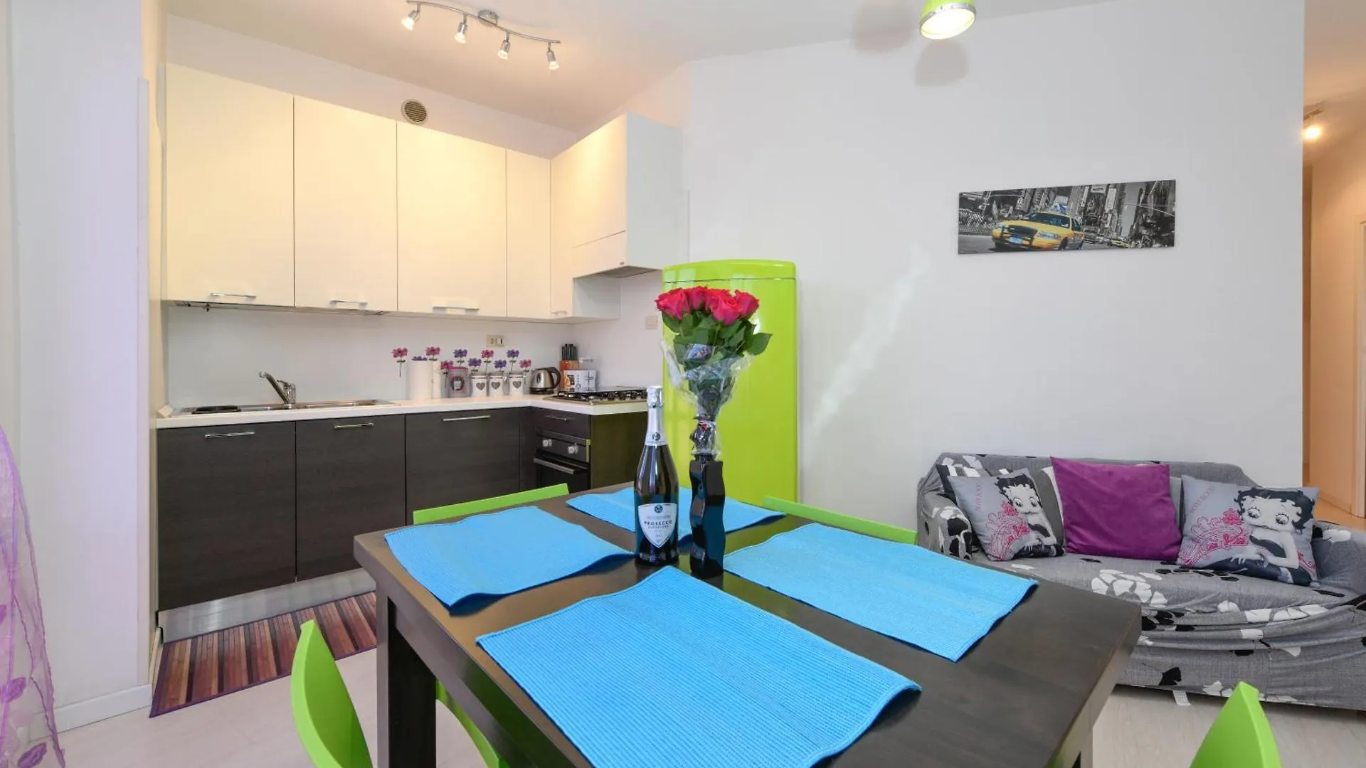 Daire Casa Alessia-300Mt To Lake & Center Of Peschiera Peschiera del Garda
